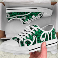 Aotearoa Maori Kowhaiwhai Low Top Shoes Kakariki Puhoro and Patiki LT9 Green - Polynesian Pride