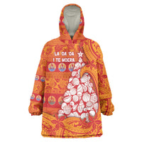 French Polynesia Christmas Wearable Blanket Hoodie Seashell Xmas Tree Tribal Waves - Polynesian Pride