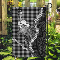 Black Hawaii Palaka Cowboy Turtle Garden Flag Hawaiian Paniolo Puakenikeni Maile Lei DT05 Garden Flag Black - Polynesian Pride