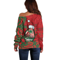 Guam Christmas Off Shoulder Sweater Chamorro Seal Hat Santa Tribal Waves - Polynesian Pride
