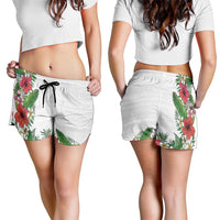 Hawaii Tropical Flowers and Leaves Shorts for Women Tapa Pattern White Mode