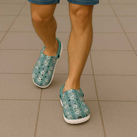 Hawaii Vintage Green Hibiscus Tapa Pattern Clogs Shoes - Polynesian Pride