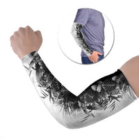 Hawaii Tropical Plant Monochrome Arm Sleeves Vibrant Polynesian Pattern LT01 Set of 2 Black - Polynesian Pride