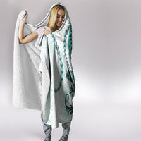Teal Maori Tuatara Hooded Blanket Luxury Pastel Pattern