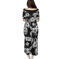 Hawaiian-Polynesian Art Tattoo Puletasi Hibiscus and Plumeria Grayscale