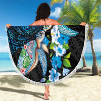 Hawaiian Couple Turtles Honi Beach Blanket Polynesian Art Motifs and Hibiscus Black Blue Color - Polynesian Pride