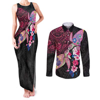 Hawaiian Couple Turtles Honi Couples Matching Tank Maxi Dress and Long Sleeve Button Shirt Polynesian Art Motifs and Hibiscus Black Red Color - Polynesian Pride