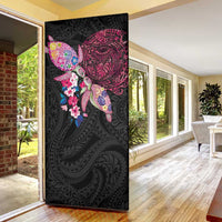 Hawaiian Couple Turtles Honi Door Cover Polynesian Art Motifs and Hibiscus Black Red Color - Polynesian Pride