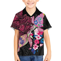 Hawaiian Couple Turtles Honi Family Matching Puletasi and Hawaiian Shirt Polynesian Art Motifs and Hibiscus Black Red Color LT03 Son's Shirt Black - Polynesian Pride
