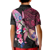 Hawaiian Couple Turtles Honi Kid Polo Shirt Polynesian Art Motifs and Hibiscus Black Red Color - Polynesian Pride