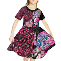 Hawaiian Couple Turtles Honi Kid Short Sleeve Dress Polynesian Art Motifs and Hibiscus Black Red Color - Polynesian Pride