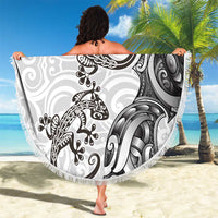 New Zealand Gecko Maori Art Tattoo Beach Blanket White Color