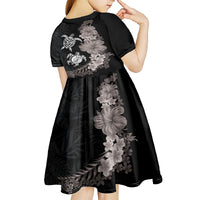 Hawaiian Flower and Tribal Turtle Kid Short Sleeve Dress Grayscale Mode