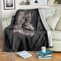 Hawaiian Tropical Plants Turtle and Shark Blanket Polynesian Art Tattoo Grayscale Color LT03 Black - Polynesian Pride