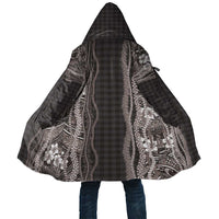 Hawaiian Art Flower Tribal with Lei Cloak Palaka Pattern Grayscale - Polynesian Pride