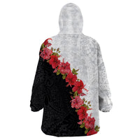 Hawaii Red Hibiscus Flowers Wearable Blanket Hoodie Polynesian Pattern With Half Black White Version