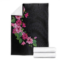 Hawaiian Hibiscus and Art Polynesian Tattoo Blanket Black Color