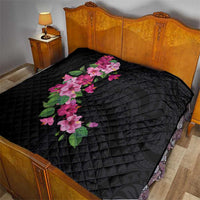 Hawaiian Hibiscus and Art Polynesian Tattoo Quilt Black Color