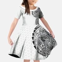 Hawaiian Traditional Tattoos Family Matching Short Sleeve Bodycon Dress and Hawaiian Shirt Kakau Tribal Tropical Plant Motif White Color LT03 Daughter's Dress White - Polynesian Pride