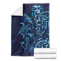 New Zealand Connecting with Seas Blanket Maori Tribal and Sea Animals Tattoo - Sea Texture Glass Style