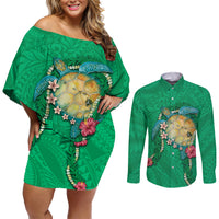 Hawaii Pikake and Maile Lei Couples Matching Off Shoulder Short Dress and Long Sleeve Button Shirt Honu Polynesian Pattern Green Color