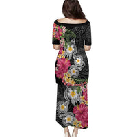Hawaiian Tropical Flowers and Tribal Turtles Puletasi Polynesian Art Motifs Black Color LT03 - Polynesian Pride