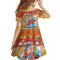 Hawaii Mele Kalikimaka Kid Short Sleeve Dress Funny Santa Claus Surfing on Tropical Plants LT03 - Polynesian Pride
