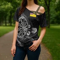 Personalised Niue Darts Masters Cross Shoulder Shirt Tribal Hiapo Dartboard - Polynesian Pride