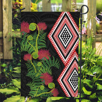 Aotearoa Tukutuku Motif Garden Flag Pohutukawa and Fern Leaves