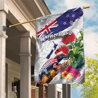 New Zealand Christmas Garden Flag Meri Kirihimete-Tuatara and Pohutukawa White Color
