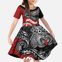 Maori Kotahitanga Family Matching Mermaid Dress and Hawaiian Shirt Aotearoa Spirit with Maori Mask and Polynesian Art Tattoo LT03 Daughter's Dress Red - Polynesian Pride
