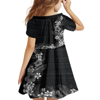 Hawaii Tropical Flowers and Leaves Family Matching Tank Maxi Dress and Hawaiian Shirt Tapa Pattern Grayscale Mode LT03 - Polynesian Pride