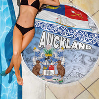 New Zealand Auckland Beach Blanket Auckland's Flag and Coat of Arms - Koru Art Maori Pattern