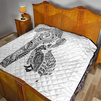 Aotearoa Moko Tribal Tattoo Quilt New Zealand Maori Penguin and Fantail White Color LT03 - Polynesian Pride