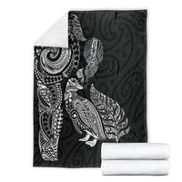 Aotearoa Moko Tribal Tattoo Blanket New Zealand Maori Penguin and Fantail Black Color