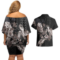 Hawaii Aloha Turtle Hibiscus and Leaves Couples Matching Off Shoulder Short Dress and Hawaiian Shirt with Polynesian and Kakau Tattoos Black Color - Polynesian Pride