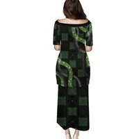 Hawaiian Quilt Family Matching Puletasi and Hawaiian Shirt Pele Hair Hinahina Lei Black Version LT05 - Polynesian Pride