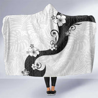 Polynesia Hibiscus Hooded Blanket White Curve Motif LT05 One Size White - Polynesian Pride