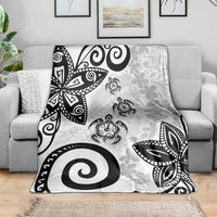 Polynesia Blanket White Tribal Turtle Floral Pattern