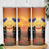 ANZAC Day Skinny Tumbler Remembrance Tribute Soldiers And Poppy Field LT05 - Polynesian Pride