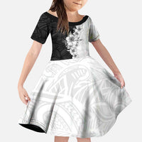 Hawaii Hibiscus Flowers Family Matching Tank Maxi Dress and Hawaiian Shirt Grayscale Polynesian Pattern LT05 Daughter's Dress Black - Polynesian Pride