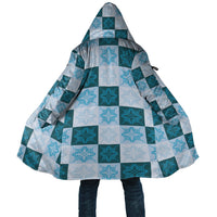 Cyan Manta Ray Hawaiian Quilt Motif Cloak