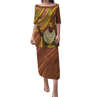 Hawaii King Kamehameha Family Matching Puletasi and Hawaiian Shirt Hawaiian Kakau Pattern With Leis LT05 Mom's Dress Brown - Polynesian Pride