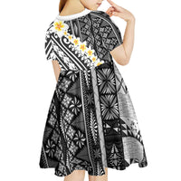Black Vintage Tonga Ngatu Pattern With Plumeria Kid Short Sleeve Dress - Polynesian Pride