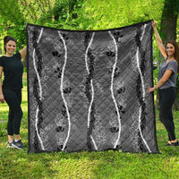 Hawaii Maile Lei Quilt With Gray Monstera Pattern