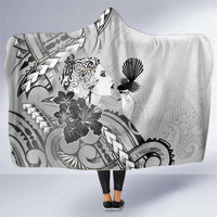 Aotearoa Maori Wahine Hooded Blanket Fantail Bird Black Gold Marble