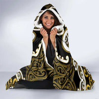 Aotearoa Taranaki Hooded Blanket Maori Tribal Pattern