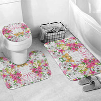 Hawaii Palaka Bathroom Set White Tribal Pattern With Tropical Flowers - Polynesian Pride