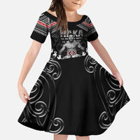 New Zealand Aotearoa Family Matching Off Shoulder Maxi Dress and Hawaiian Shirt Traditional Kapa Haka LT05 Daughter's Dress Black - Polynesian Pride