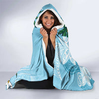 Polynesian Hooded Blanket Tropical Santa - Plumeria Turquoise Vintage